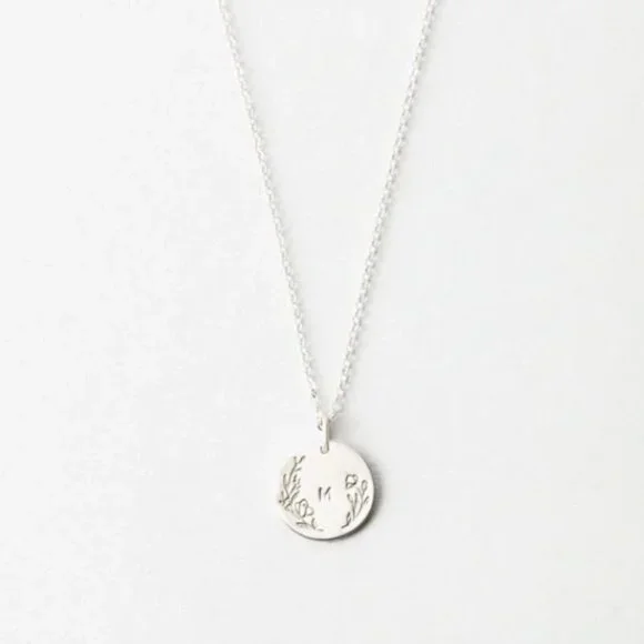 Floral Letter O Initial Dainty Silver/Gold Disc Botanical Customized Necklace - Picture 1 of 16